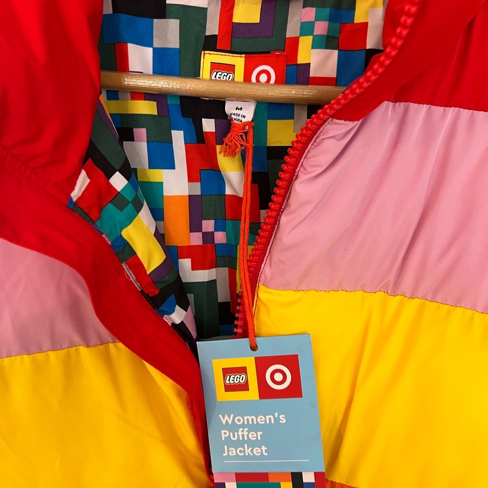 Lego Puffer Jacket - SLEEVES REMOVABLE FOR A BADDIE LEGO PUFFER VEST!! - Picture 3 of 4